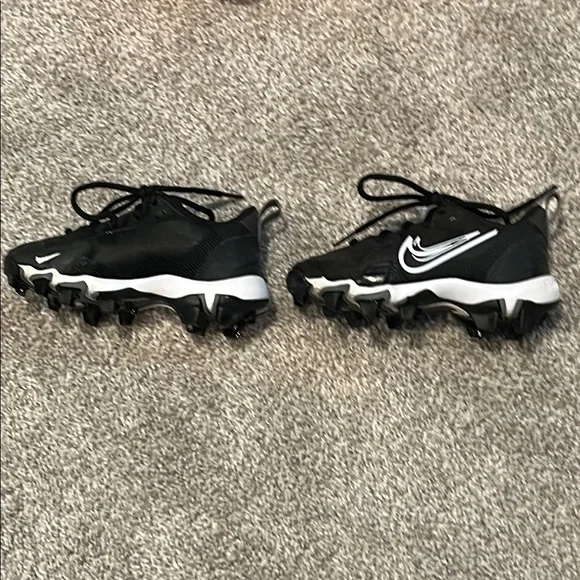 Nike Force Trout 9 Keystone
Big Kids' Baseball Cleats - Picture 3 of 11